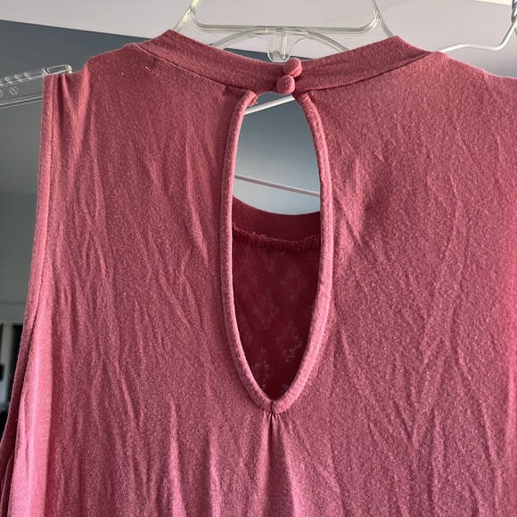 Pink - Picture 4 of 4